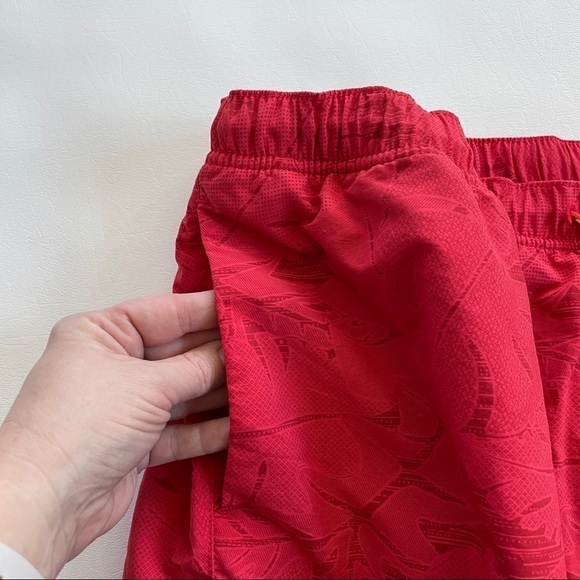 Tommy Bahama Naples 6” Swim Trunks Red Palm Leaf Print XXL - Picture 3 of 8
